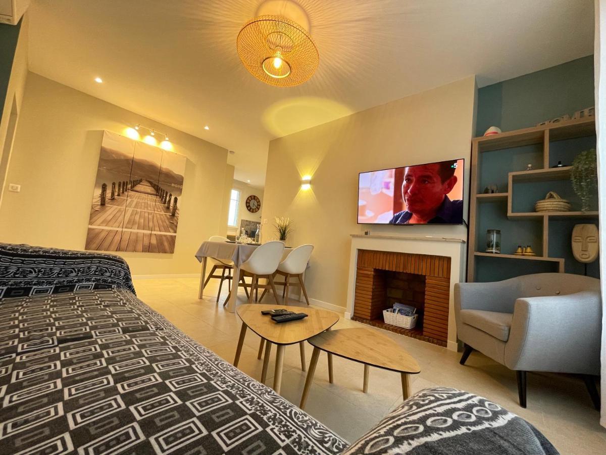 Superbe T3 Climatise - 62M2 - 4 Etoiles - Centre Historique Vue Port De Plaisance - Wifi - 5E Avec Ascenseur Apartment Toulon Exterior photo