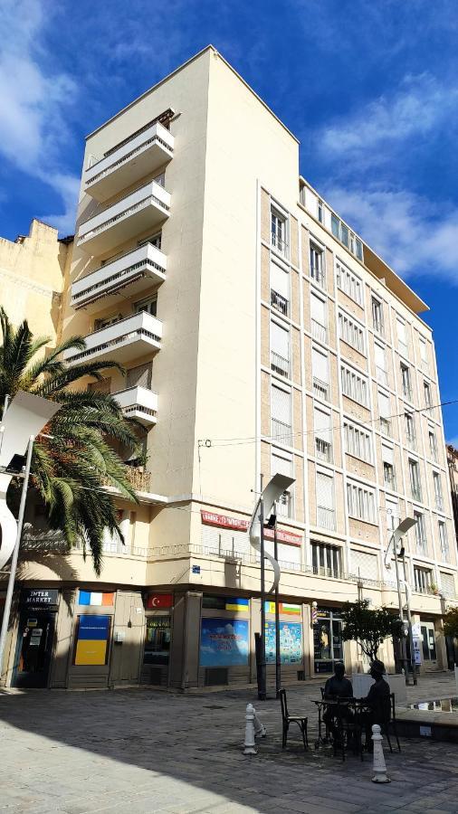 Superbe T3 Climatise - 62M2 - 4 Etoiles - Centre Historique Vue Port De Plaisance - Wifi - 5E Avec Ascenseur Apartment Toulon Exterior photo